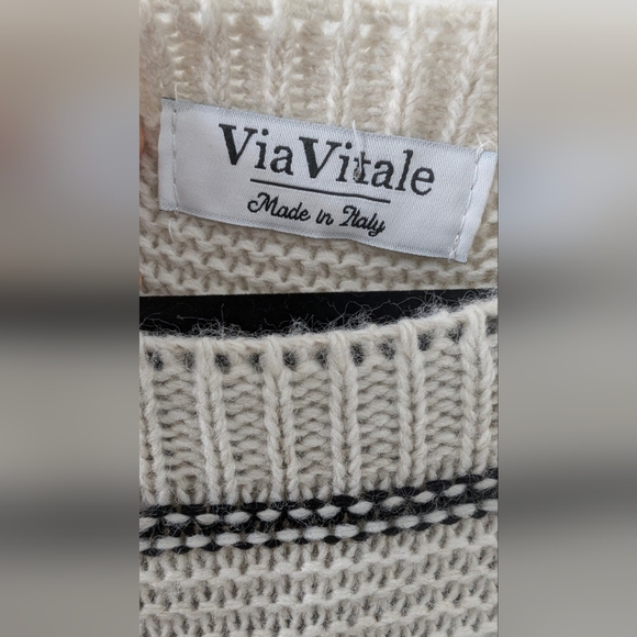 Via Vitale Black and White Wave Pattern Sweater Made In Italy G - Picture 3 of 4